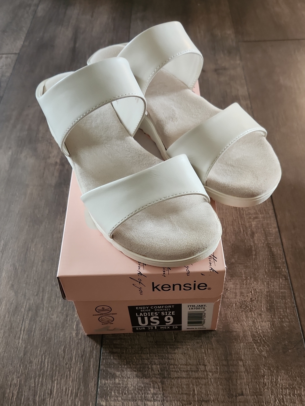 Kensie Cream Two-Strap Slide Sandals Size 9